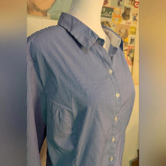 👔 Ricki's Stripe Women's Button-Up Shirt, Size 18 - Picture 1 of 5